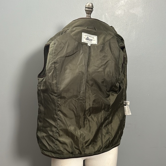 G.H. Bass & Co. Green Quilted Vest Snap Closure size M - Picture 8 of 12